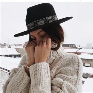 LACK OF COLOR PHOENIX BLACK WOOL VINTAGE FEDORA HAT SIZE MEDIUM NEW FALL TREND